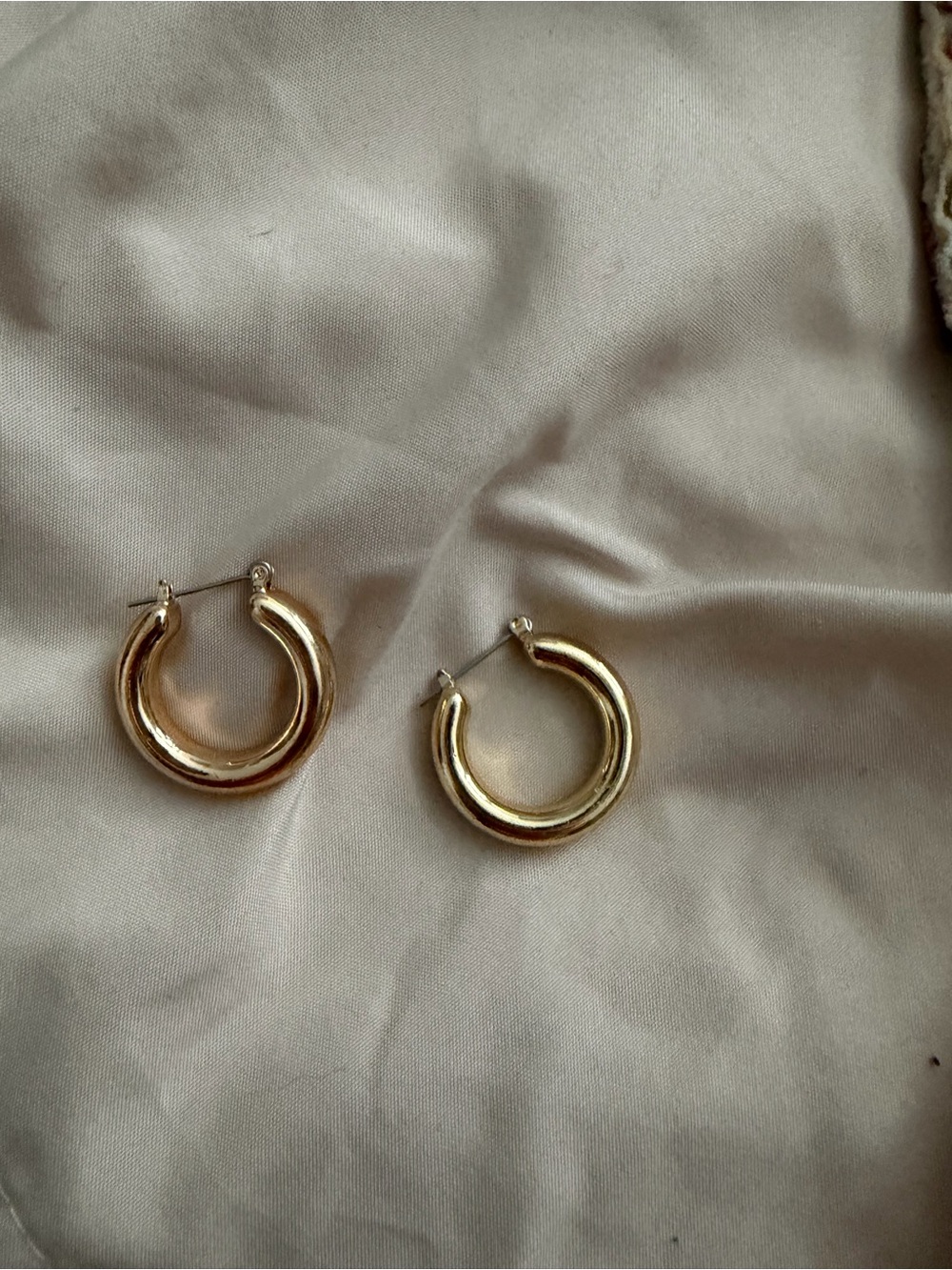 Time and Tru Polished Gold Chunky Hoop Earrings